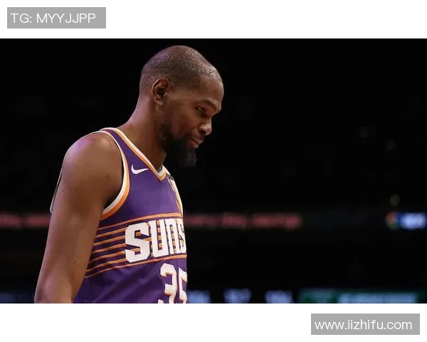 乌度卡称杜兰特悉心指导小贾巴里后者如海绵般吸收经验成长迅速