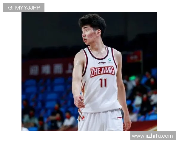 开拓者主帅表示不会增加杨瀚森时间，余嘉豪12+4，上海欲签怀特塞德