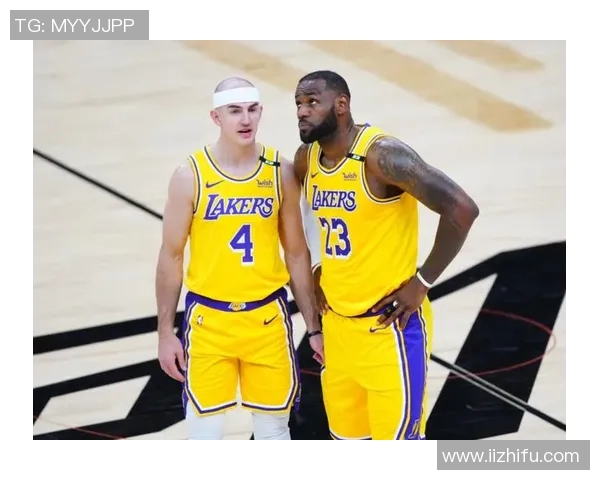 杀人诛心！卡鲁索向快船球迷比出“我有两枚冠军戒指”的手势